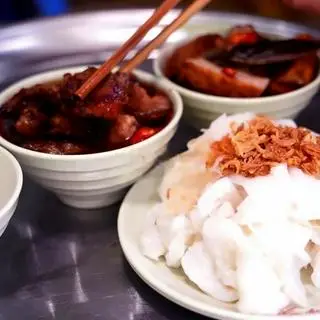 Hình ảnh Bánh cuốn thịt nướng