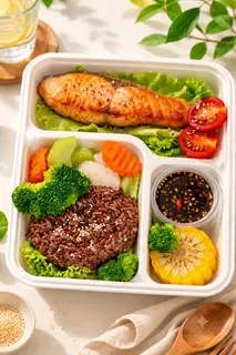Hình ảnh Cơm gạo lứt cá hồi sốt chanh