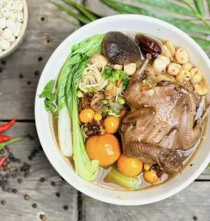 Hình ảnh Mì Cút + Trứng Non Tiềm Thuốc Bắc - Ngải Cứu