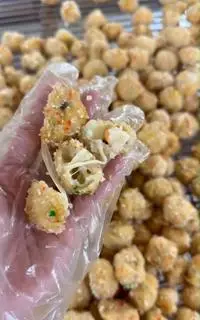 Hình ảnh Chả tôm phô mai kéo sợi