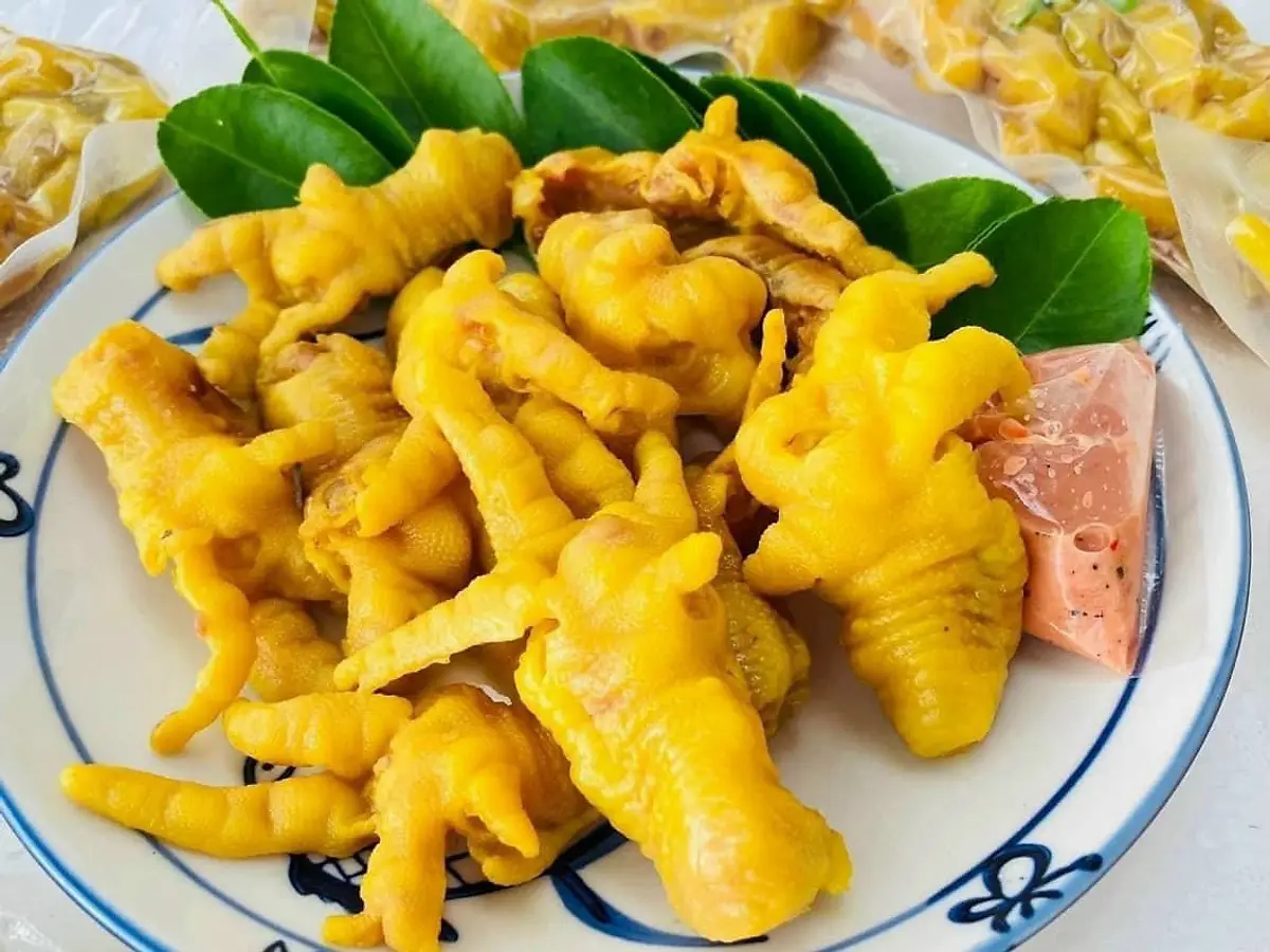 Hình ảnh 300gr. chân gà ủ muối rút xương