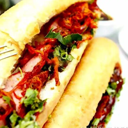 Hình ảnh Bánh mỳ thịt nướng - bò khô