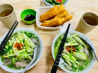 Hình ảnh Bún đầy đủ