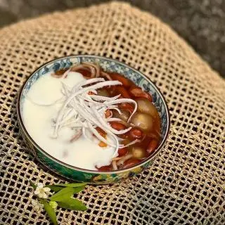 Hình ảnh chè đậu đỏ trân châu dừa