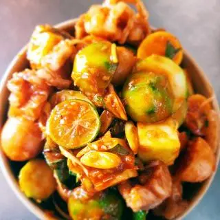 Hình ảnh chân gà sốt thái yến nhi size S 
