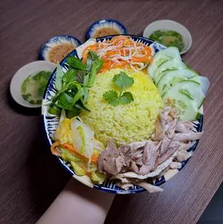 Hình ảnh Cơm gà Phú yên - gà xé