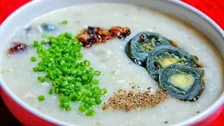Hình ảnh Cháo trứng bách thảo (kèm quẩy)