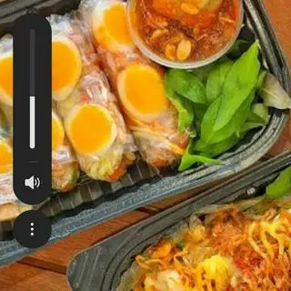 Hình ảnh cuốn trứng cút lòng đào siêu ngon 