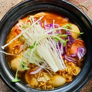 Hình ảnh Mì cay hải sản