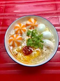 Hình ảnh Súp bánh bao trứng cá hồi (Cam)