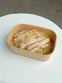 Hình ảnh Mì Ý cay ức gà áp chảo