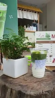 Hình ảnh Matcha caramel sữa gấu