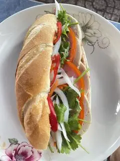 Hình ảnh Bánh mì chả