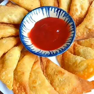 Hình ảnh Hoành thánh chiên giòn