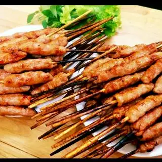 Hình ảnh Nem nướng cây