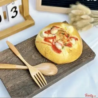 Hình ảnh bánh mỳ trứng cút