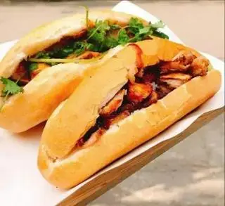 Hình ảnh bánh mì thịt nướng 2 xiên 