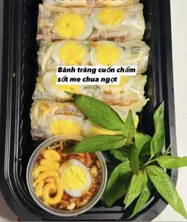 Hình ảnh Bánh tráng cuộn sốt me chua ngọt