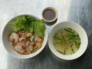 Hình ảnh Hủ tiếu mì xá xíu