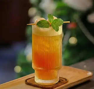 Hình ảnh Trà Vải Nhiệt Đới