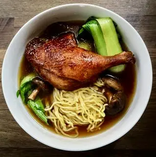 Hình ảnh Mì Tiềm Gà Đùi