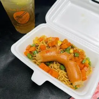 Hình ảnh Mì Indomie Rau Củ Xúc Xích