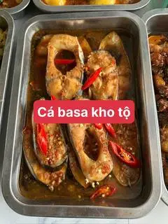 Hình ảnh cá hú basa kho tộ 