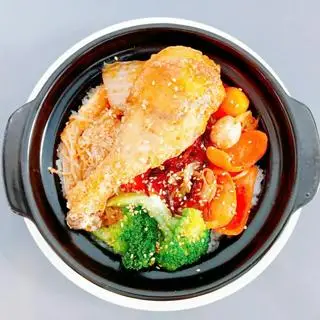 Hình ảnh Cơm Trộn Đùi Gà