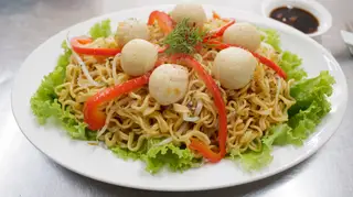 Hình ảnh Nui xào bò viên 