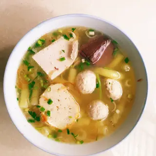 Hình ảnh nui chả mọc 
