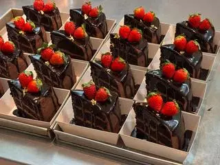 Hình ảnh Matilda Chocolate Cake 