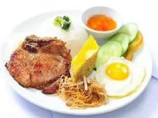 Hình ảnh Cơm tấm Sườn-Bì-Chả-Opla