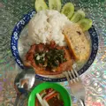 Hình ảnh cơm sườn chả