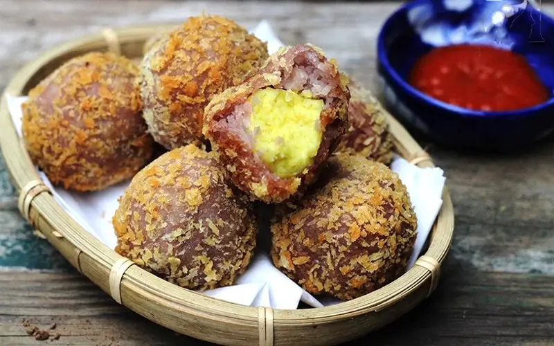 Hình ảnh khoai môn lệ phố 