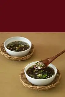 Hình ảnh Canh rong biển thịt bằm