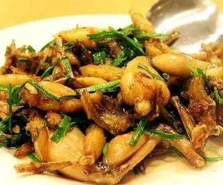 Hình ảnh ếch kho xả ớt