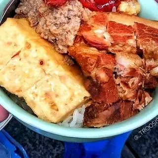 Hình ảnh Xôi thịt chả 