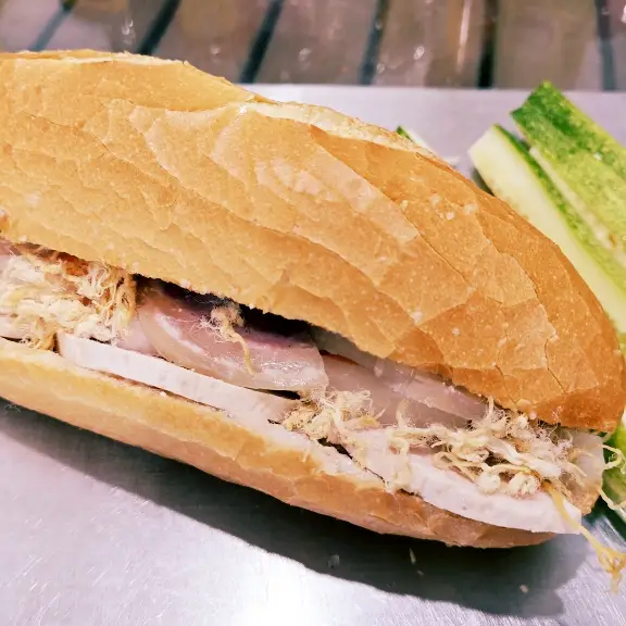 Hình ảnh Bánh mì chả, jambon