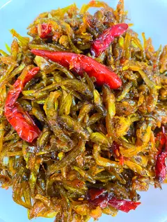 Hình ảnh Cá Bống con kho tiêu