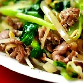 Hình ảnh Phở xào mềm bò