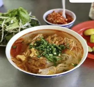 Hình ảnh Bún Chả Cá Đầy Đủ