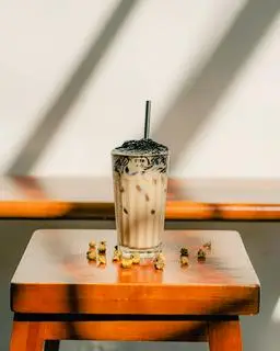 Hình ảnh Trà sữa cúc bửu sương sáo