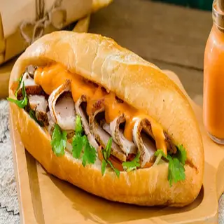 Hình ảnh Bánh mì pate chả