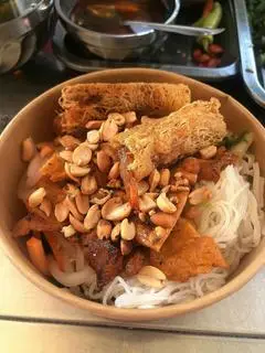 Hình ảnh Bún thịt nướng