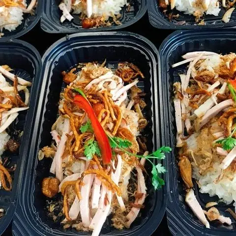 Hình ảnh XÔI NHÀ NHI - NƯỚC SÂM LỤC VỊ - Bùi Quang Là