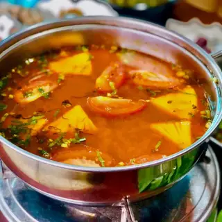 Hình ảnh Lẩu Thái tomyum chay