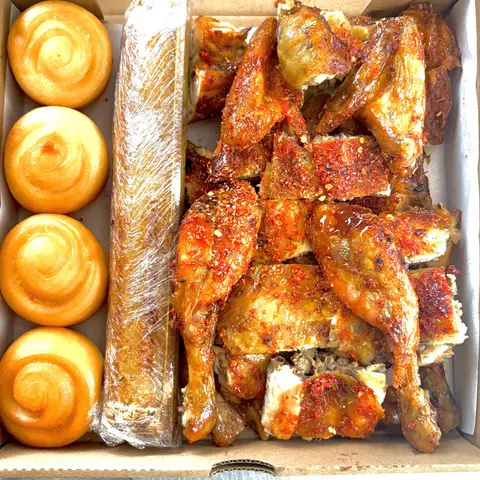 Hình ảnh Gà Nướng A Đạo - Đoàn Nguyễn Tuấn
