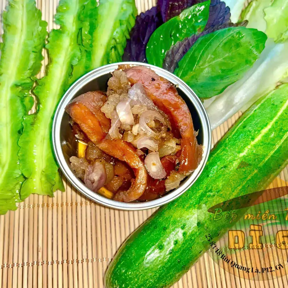Hình ảnh Cơm Mắm chưng cá lóc fillet tóp mỡ phần 1 người ăn