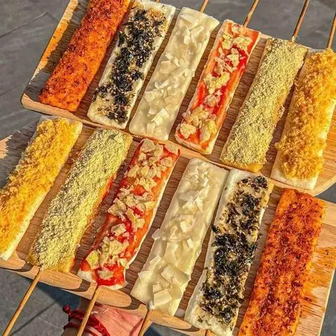 Hình ảnh Mr Tờ Ti - Ăn Vặt & Bánh Gạo Cay - Chung Cư Cách Mạng Tháng 8