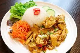Hình ảnh Cơm Đảo gà xào sả ớt